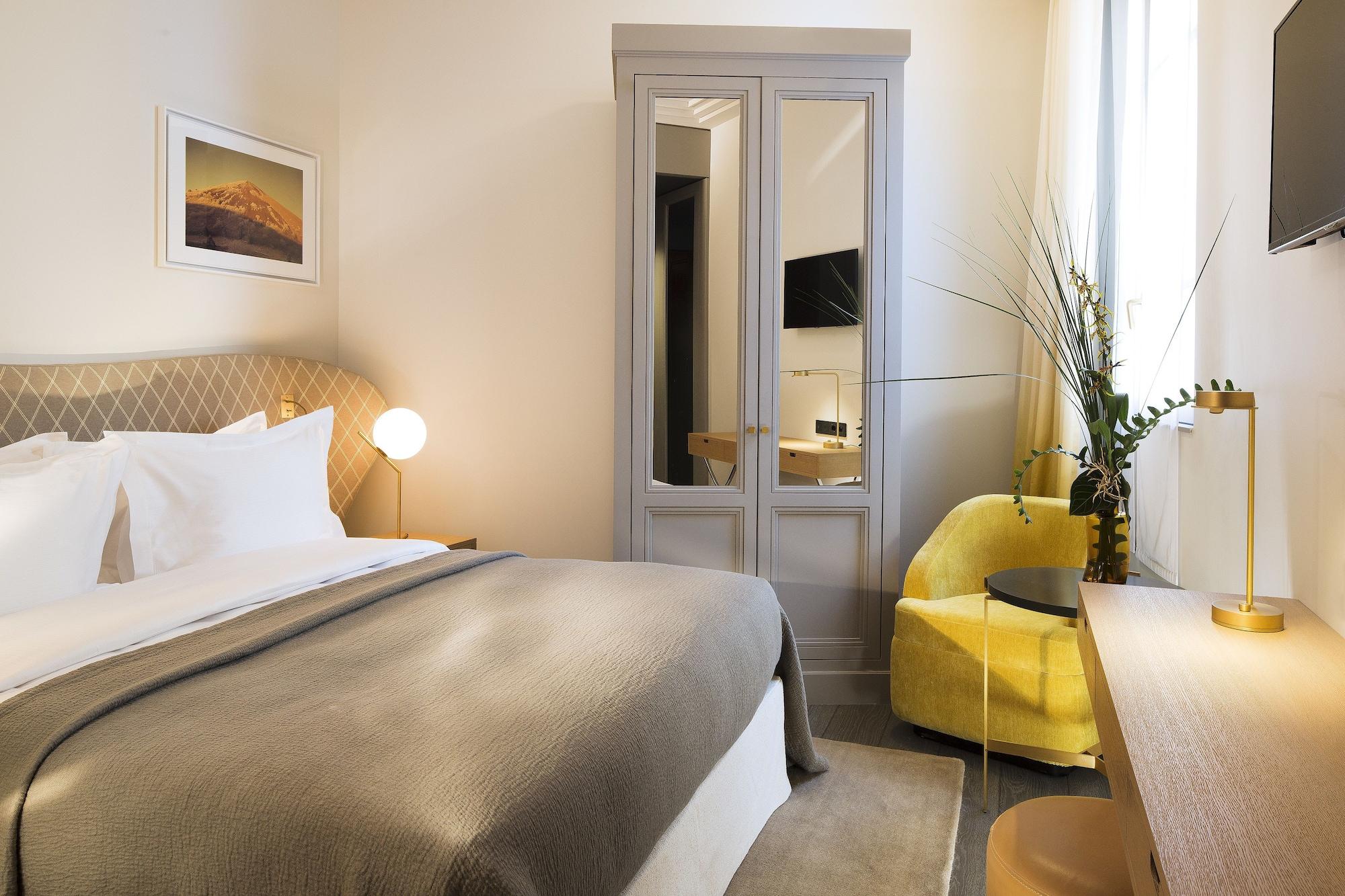 Hotel Le Marianne Paris Exterior foto